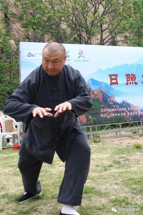 作者拳照