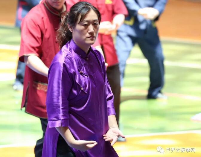 陈正雷之女陈娟老师演示