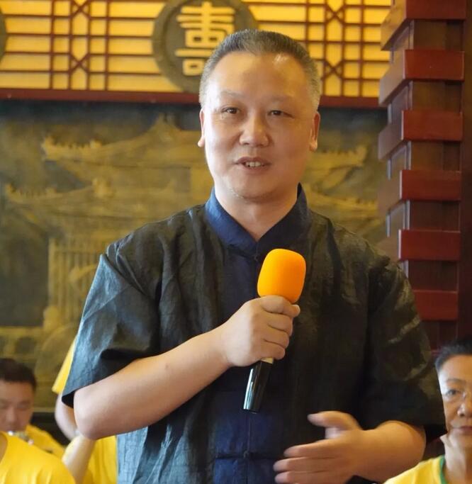 余功保先生做太极文化讲座