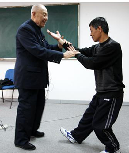 张耀忠先生作客北京理工大学授课示范