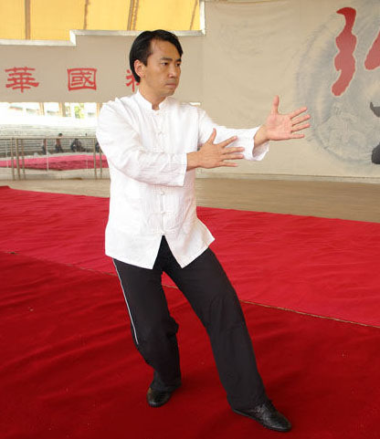 李斌
