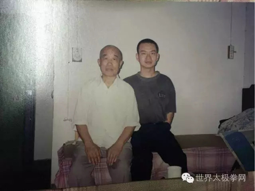(作者师父崔玉洁先生与弟子朱文革(沐尘))