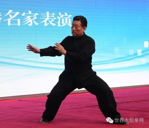 (传统陈式太极拳一路—太极名家陈小旺演示)