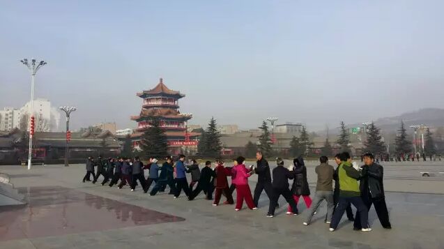 华亭人民广场训练分会场