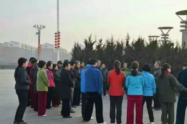 白安有老师给大家讲解太极拳基本理论知识