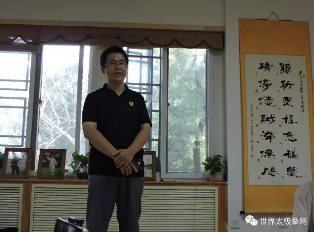 活动组织者刘高升先生介绍对话嘉宾