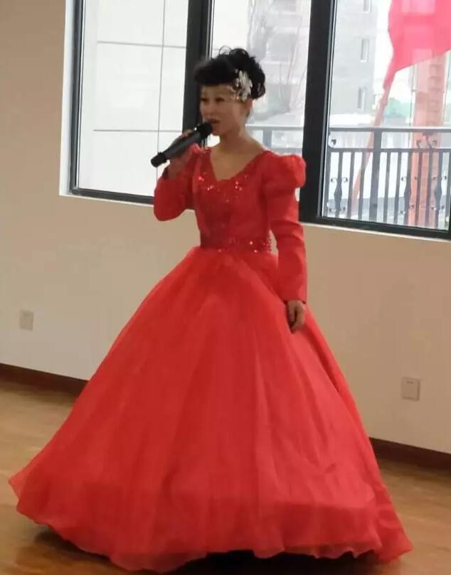 王婷歌曲演唱 《共圆中国梦》