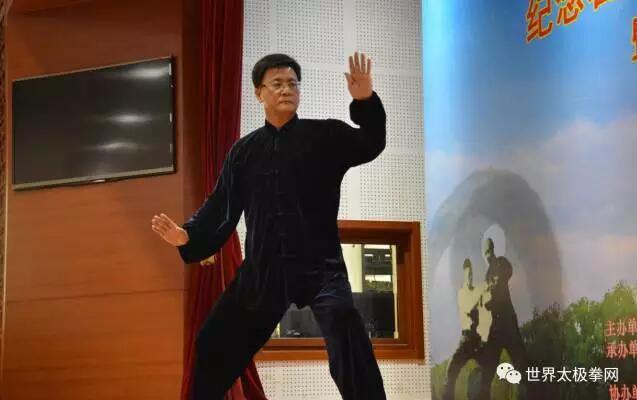 刘长喜先生表演
