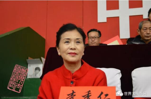李子鸣之女李秀仁出席开幕式