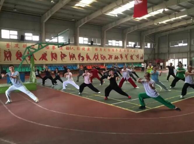 精彩演练