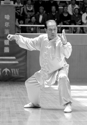 夏柏华