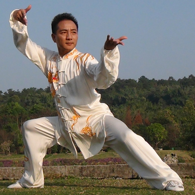 李国强