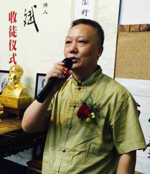 著名武术文化研究家余功保讲话