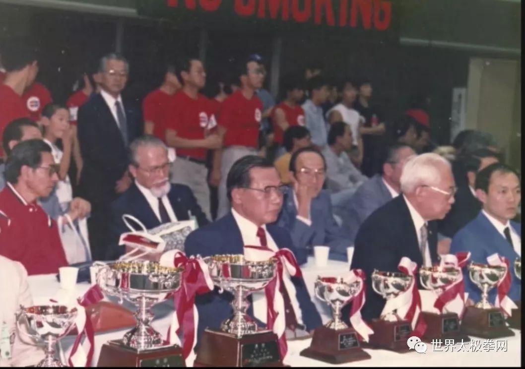 1987年在日本横滨出席第一届亚洲武术锦标赛